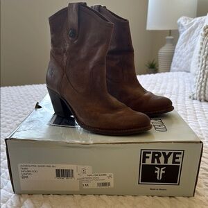 Frye Women's Jackie Button Short Boots - Brown